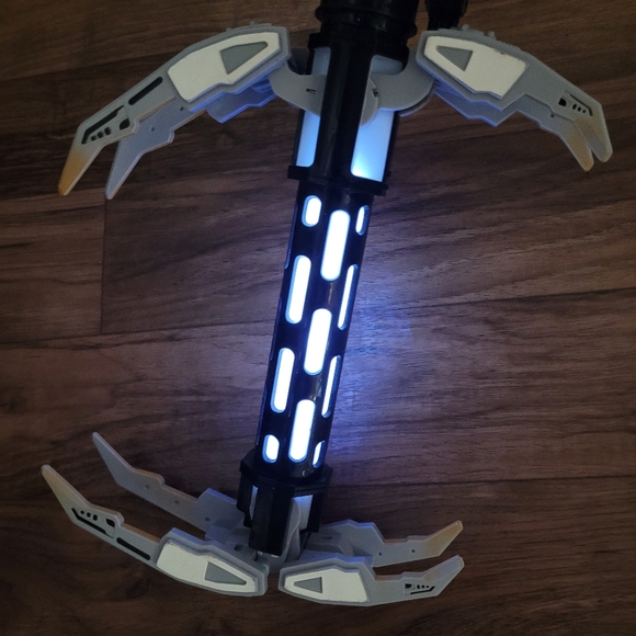 Star Wars First Order Judicial Stormtrooper Laser Axe Lightsaber Scale 1:1 Works - Picture 3 of 3